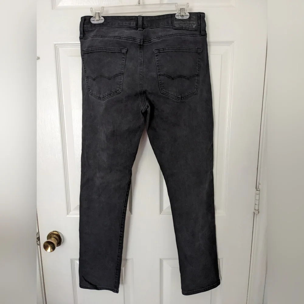 American Eagle Outfitters Men's Black Straight Jeans - Picture 6 of 10